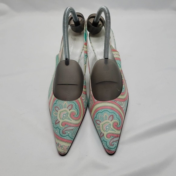 DOLCE & GABBANA PAISLEY PRINT SLINGBACK PUMPS - Picture 2 of 16